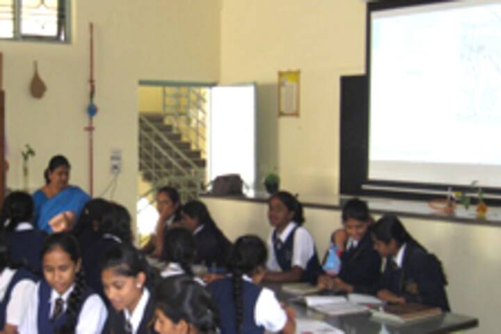 St Johns High School-Biology Lab