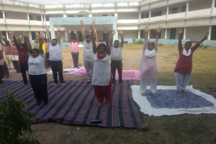 DAV Mukhyamantri Public School-Yoga day
