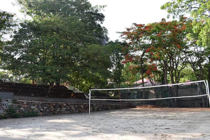 The Valley School-volleyball court