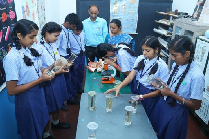 Vivekananda Educational Centre-Biology-Lab