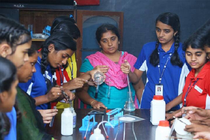 Vivekananda Educational Centre-Chemistry-Lab