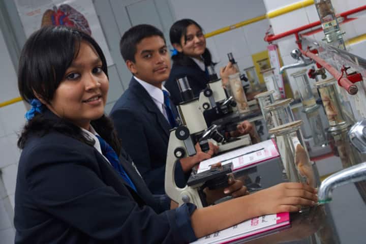 Carmel High School-Biology Lab