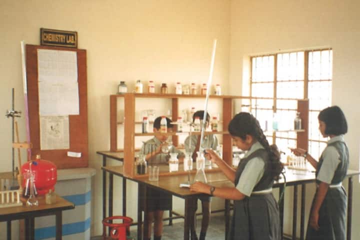 Sri Vani Public School-Chemistry Lab