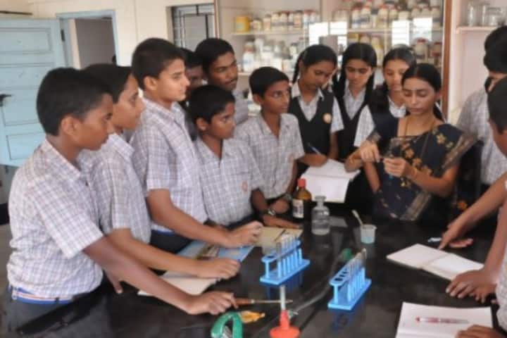 Sri Siddhi Vinayaka Residential School-Chemistry Lab