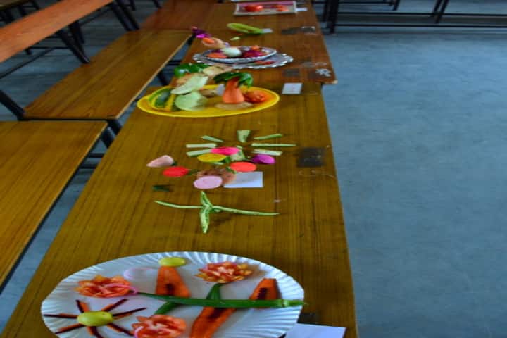 Bishop Sargant School-Vegetable Crafting