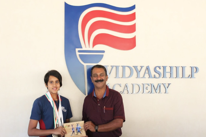 Vidyashilp Academy-Prize Distribtion