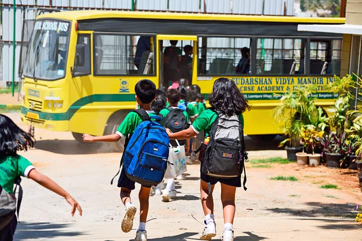 The Sudarshan Vidya Mandir-Transport