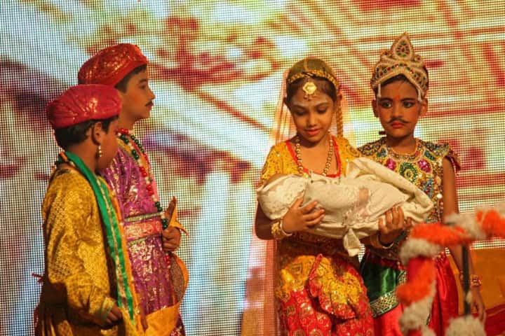 S S B International School-Drama