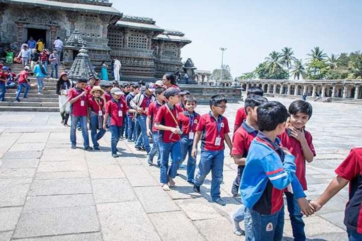 School Vivekananda-Tour