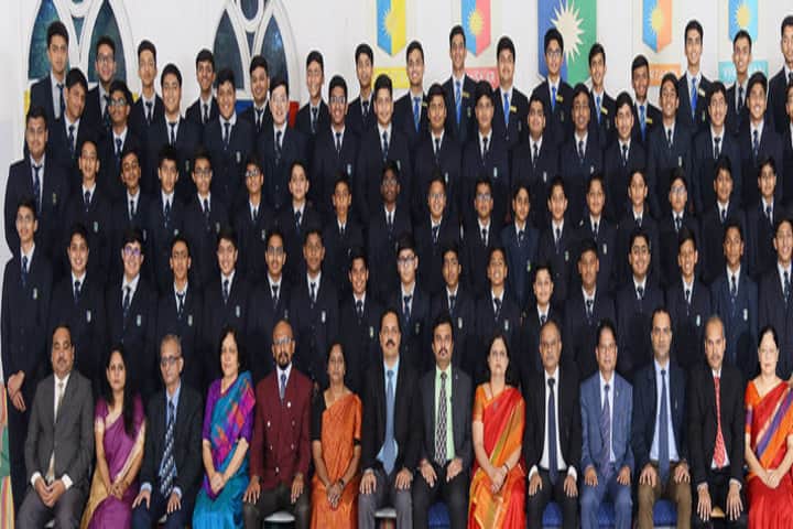Sarala Birla Academy-Students with Teachers