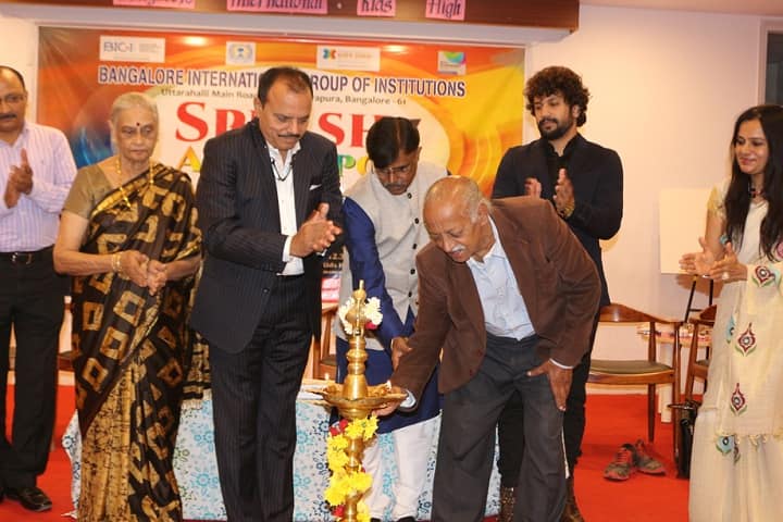 Bangalore International Public School-Lighting The Lamp