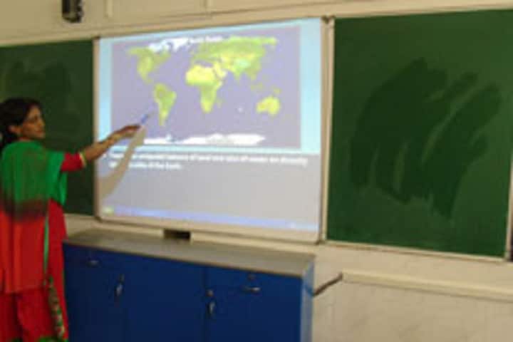 Holy Spirit School-Smart Classroom