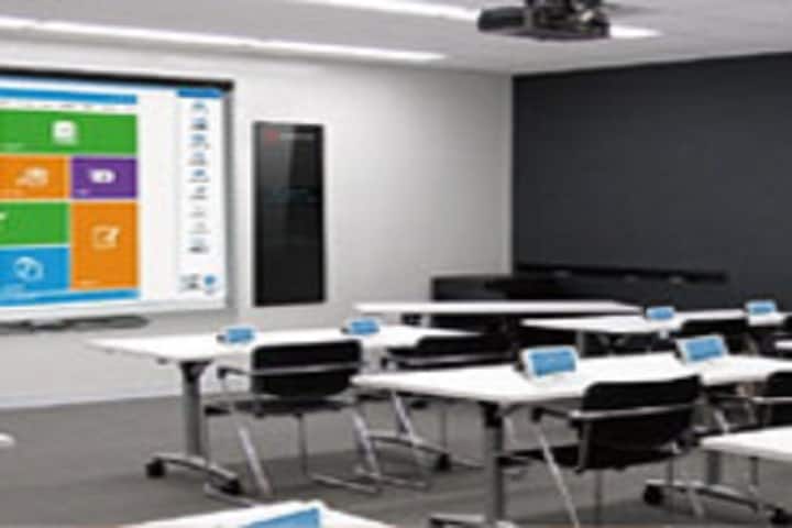 Kenneth George English School-Smart Classroom