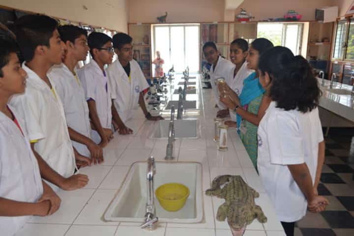 Anthony Claret School-Biology Lab