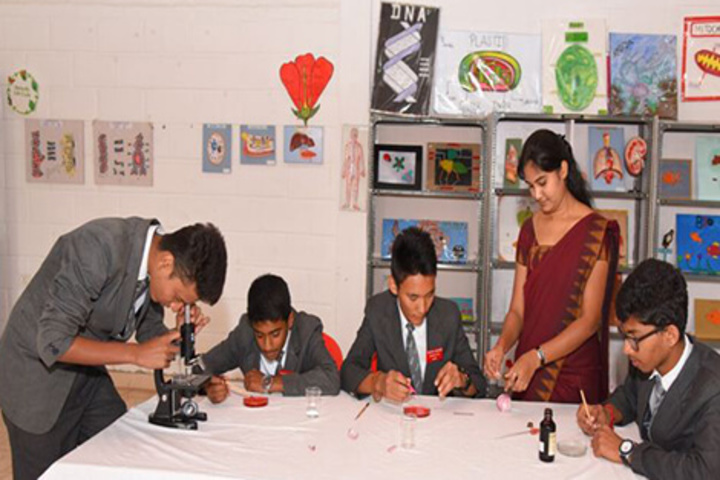 Nalanda Gurukula International School-Biology Lab