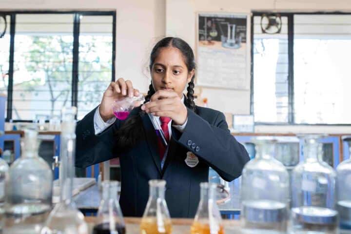 Anantha Vidyaniketana-Chemistry Lab