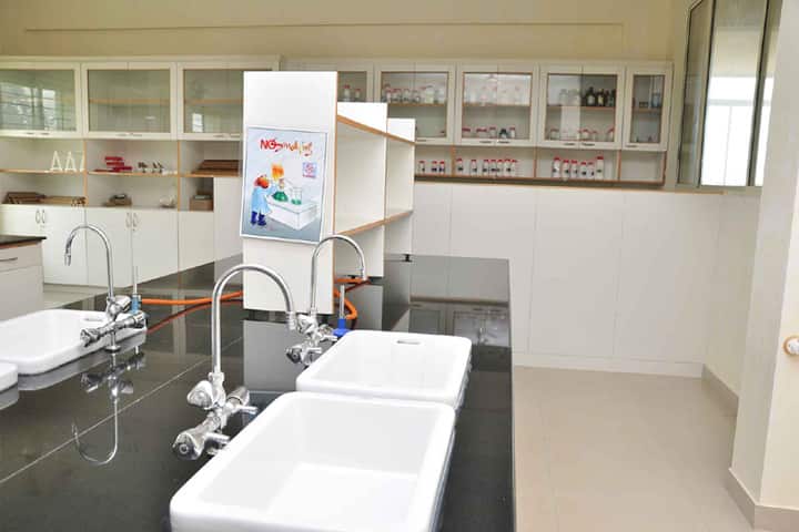 Bethesda International School-Chemistry Lab