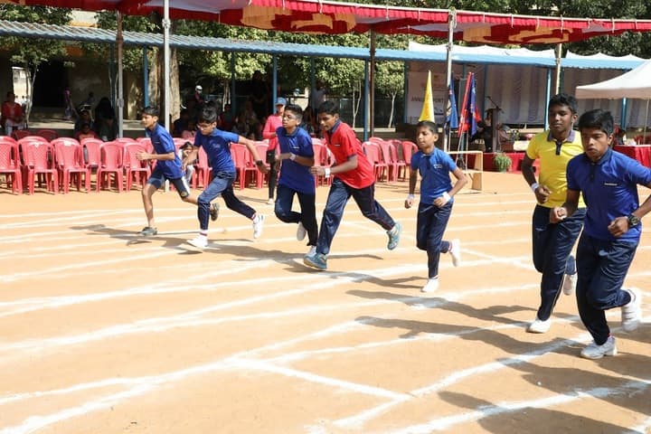 Aavishkar Academy-Senior Sports Day