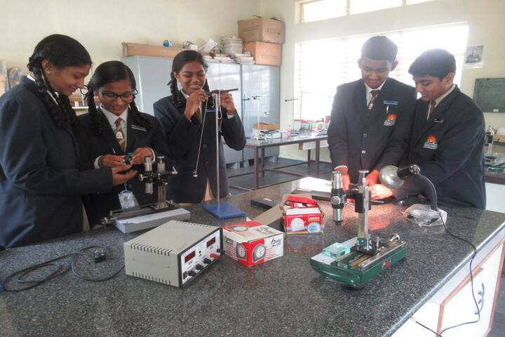 Vishwajyothi International Public School-Physics Lab