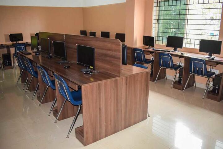 United International School-Computer Lab