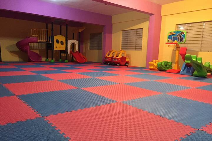 Oxford Public School-Play Area