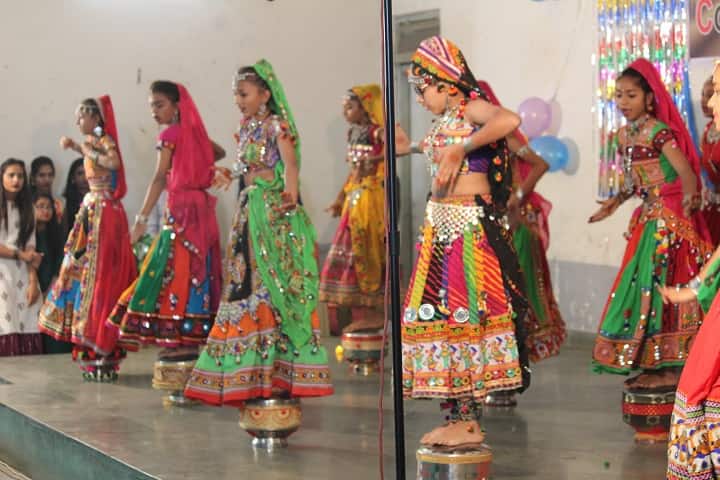Little Flower School-Group Dance