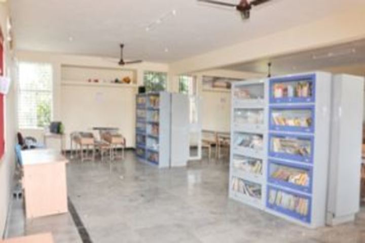 Shree Mahaveer Jain Vidyalaya-Library