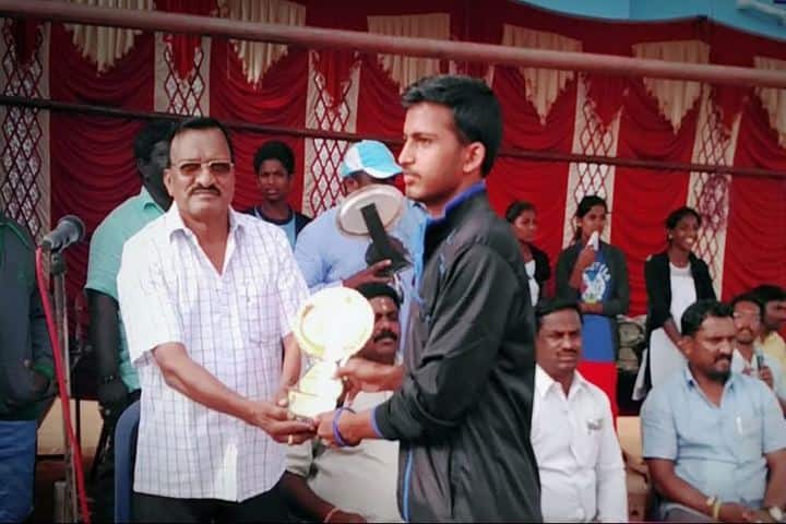 Tapovan School-Prize Distribution