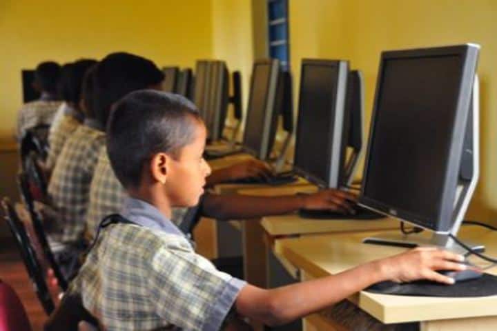 Indian Public School-Computer Lab