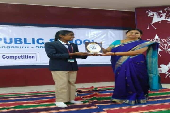M. E. C. Public School-Felicitation