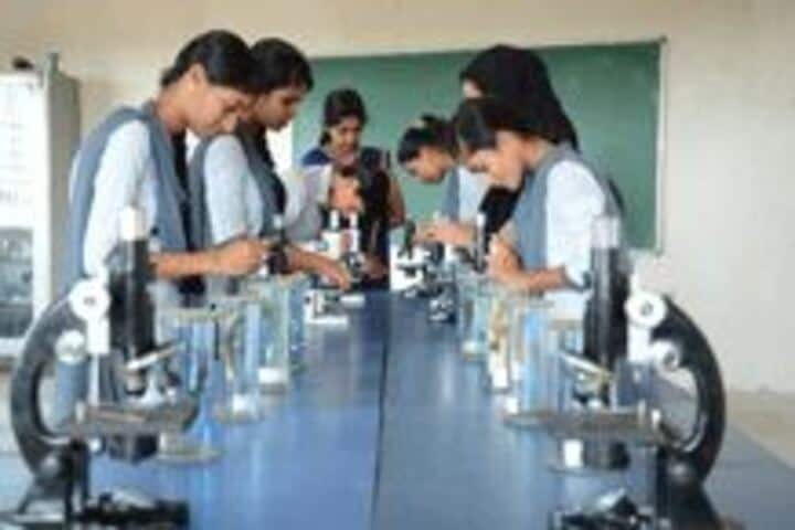 Beena Vaidya International Public School-Lab