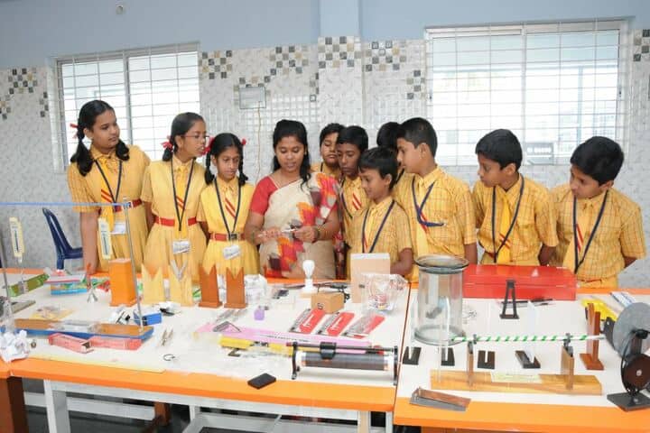 Twinkle United Public School-Physics Lab