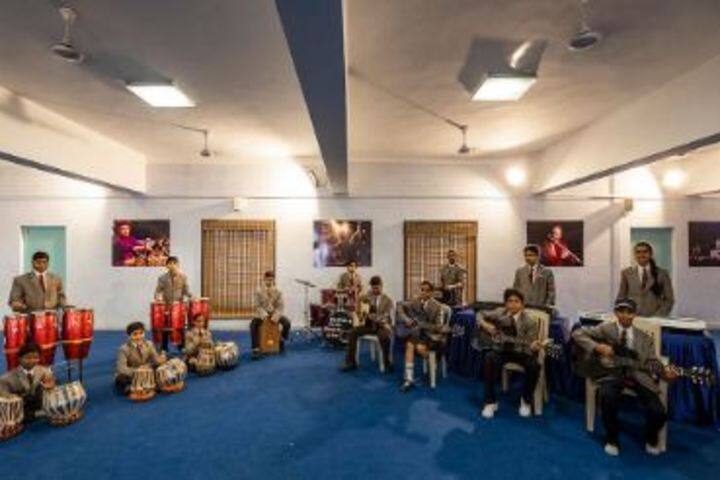 Laurels School International-Music Classes