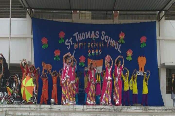 St Thomas School-Dance