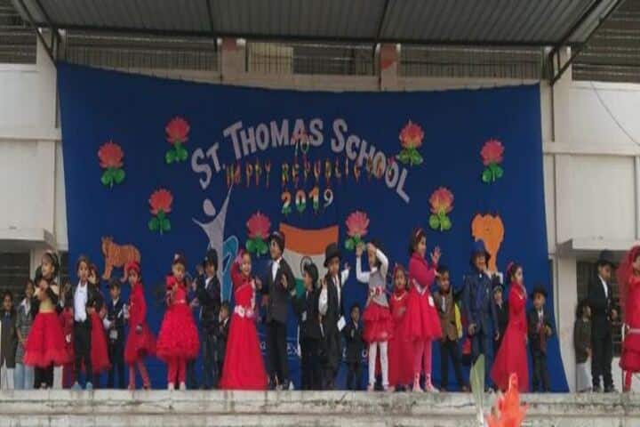 St Thomas School-Junior Dance