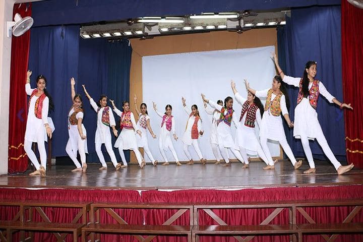 Queen Mary School-Dance