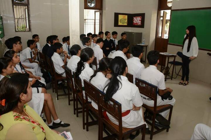 The Scholar High School-Classroom
