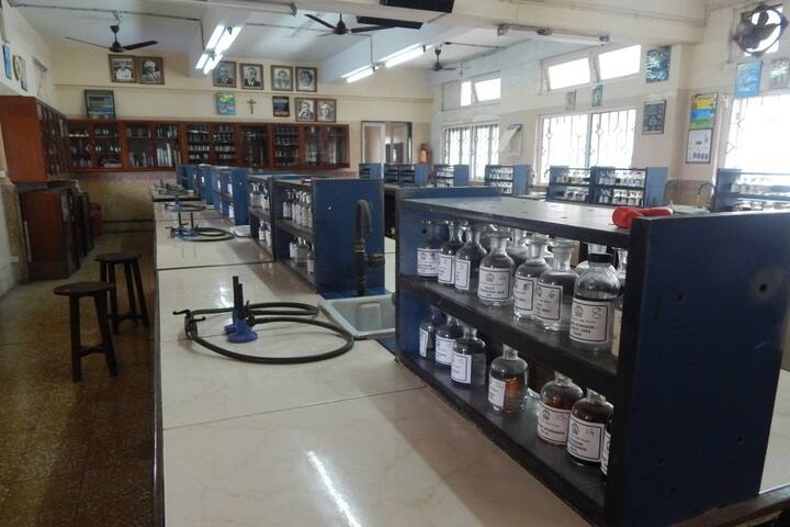 Villa Theresa High School-Chemistry Lab