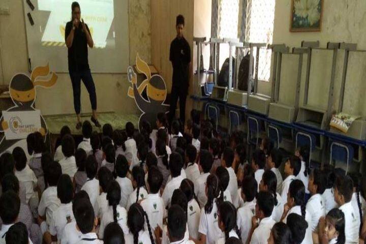 Greenlawns School-Debate