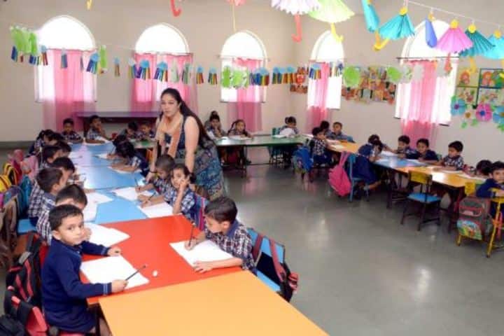 Barnes School and Junior College-Classroom