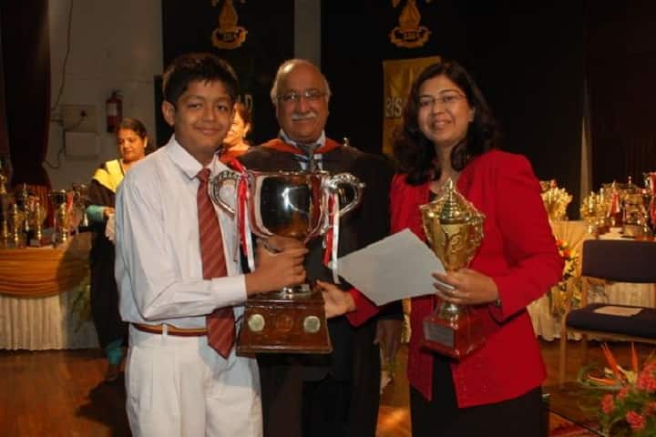 The Bishops School-Awards