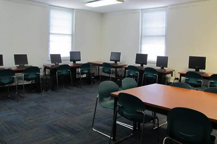 Seventh Day Adventist High School-Computer Lab