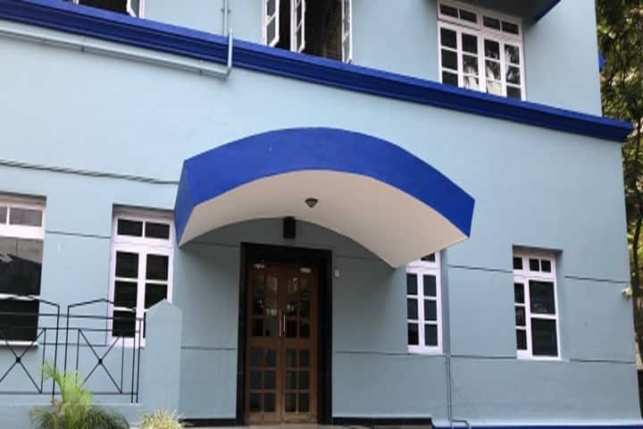 Bombay Scottish School-Campus