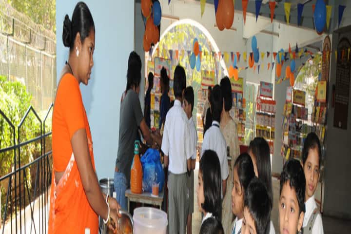 Bombay Scottish School-Cafeteria