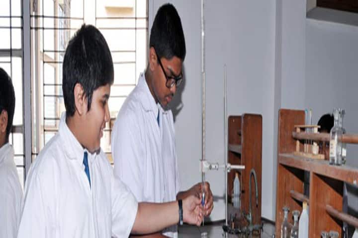 Bombay Scottish School-Chemistry Lab