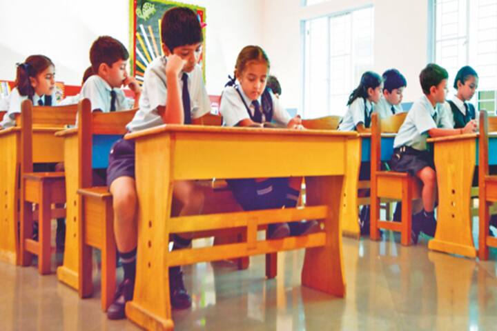 Cambridge School-Class Room