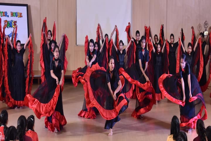 Hiranandani Foundation School-Dance