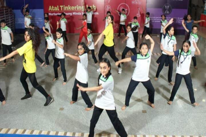 St Johns Universal School-Dance