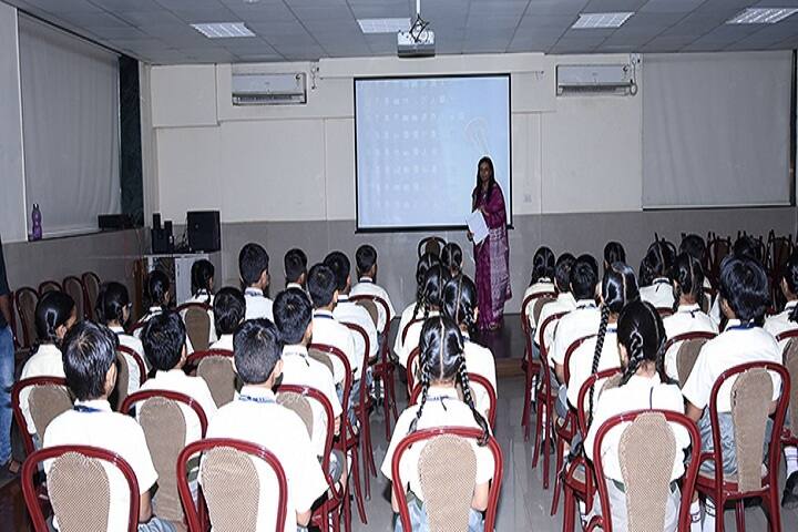 A B V M Agrawal Jatiya Koshs Seth Juggilal Poddar Academy-Smart Class