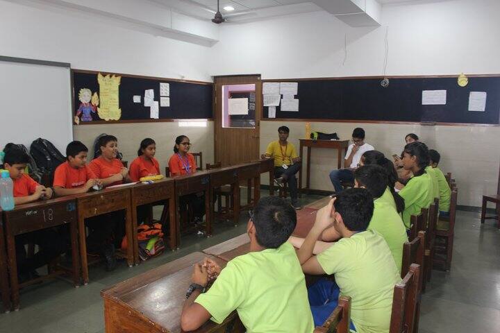 Shishuvan English Medium School-Debate